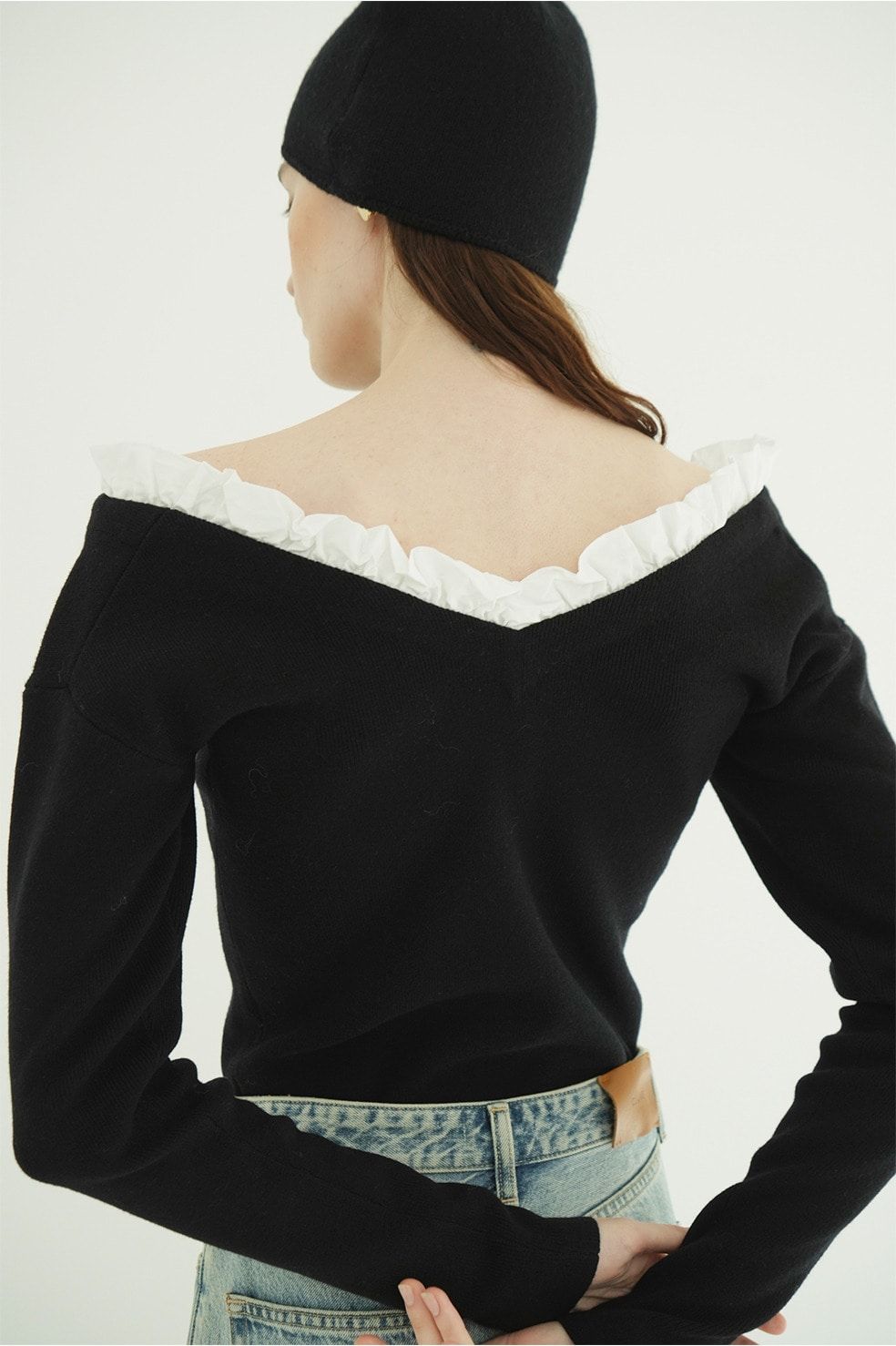 ツーウェイ フリルニットトップス - 2WAY FRILL V NECK KNIT TOPS (BLACK)