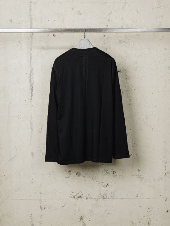 天竺刺繍入り長袖T - BLACK