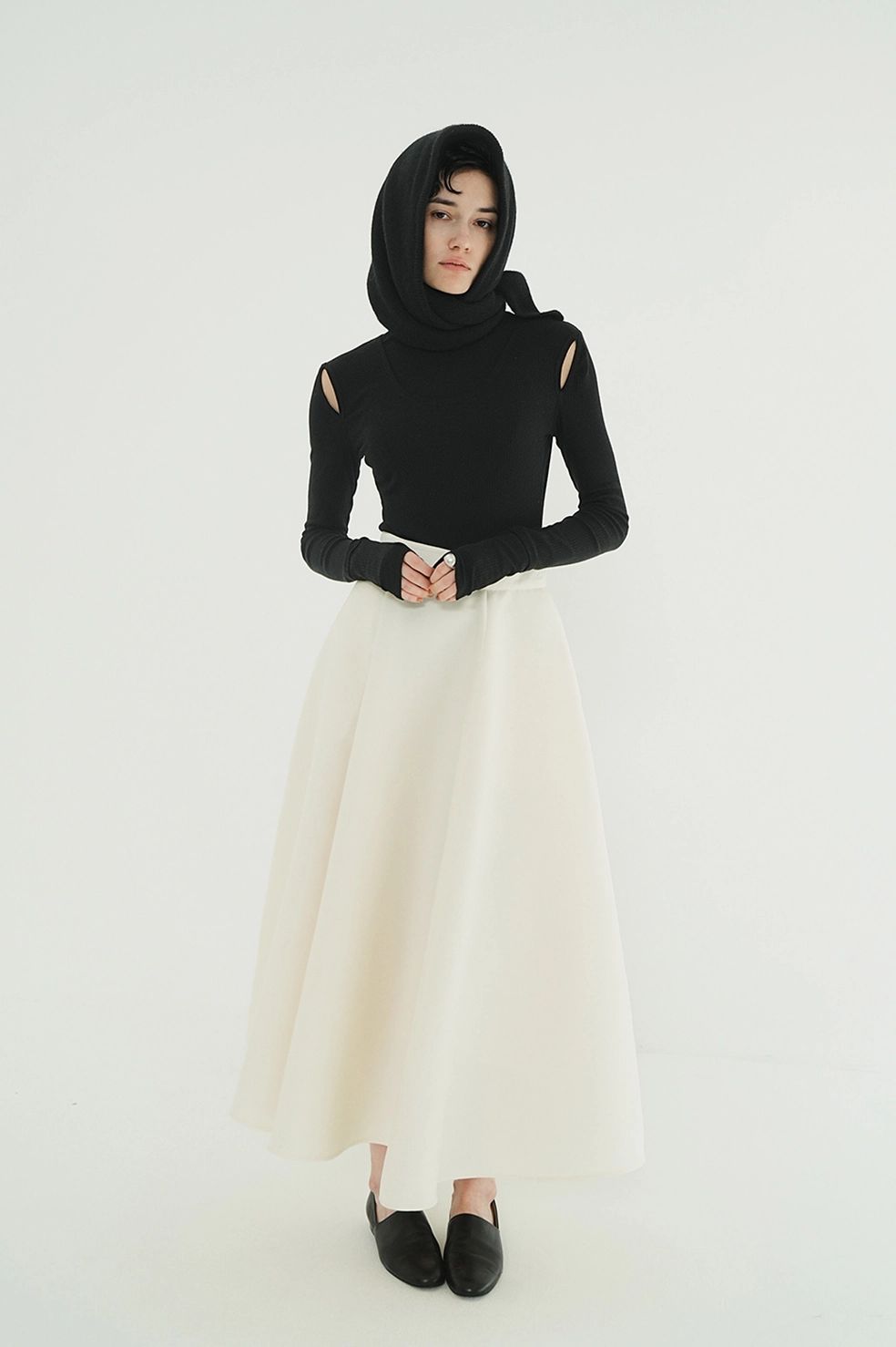 レイヤードカットトップス -  LAYERED SHOULDER CUT TOPS (BLACK)