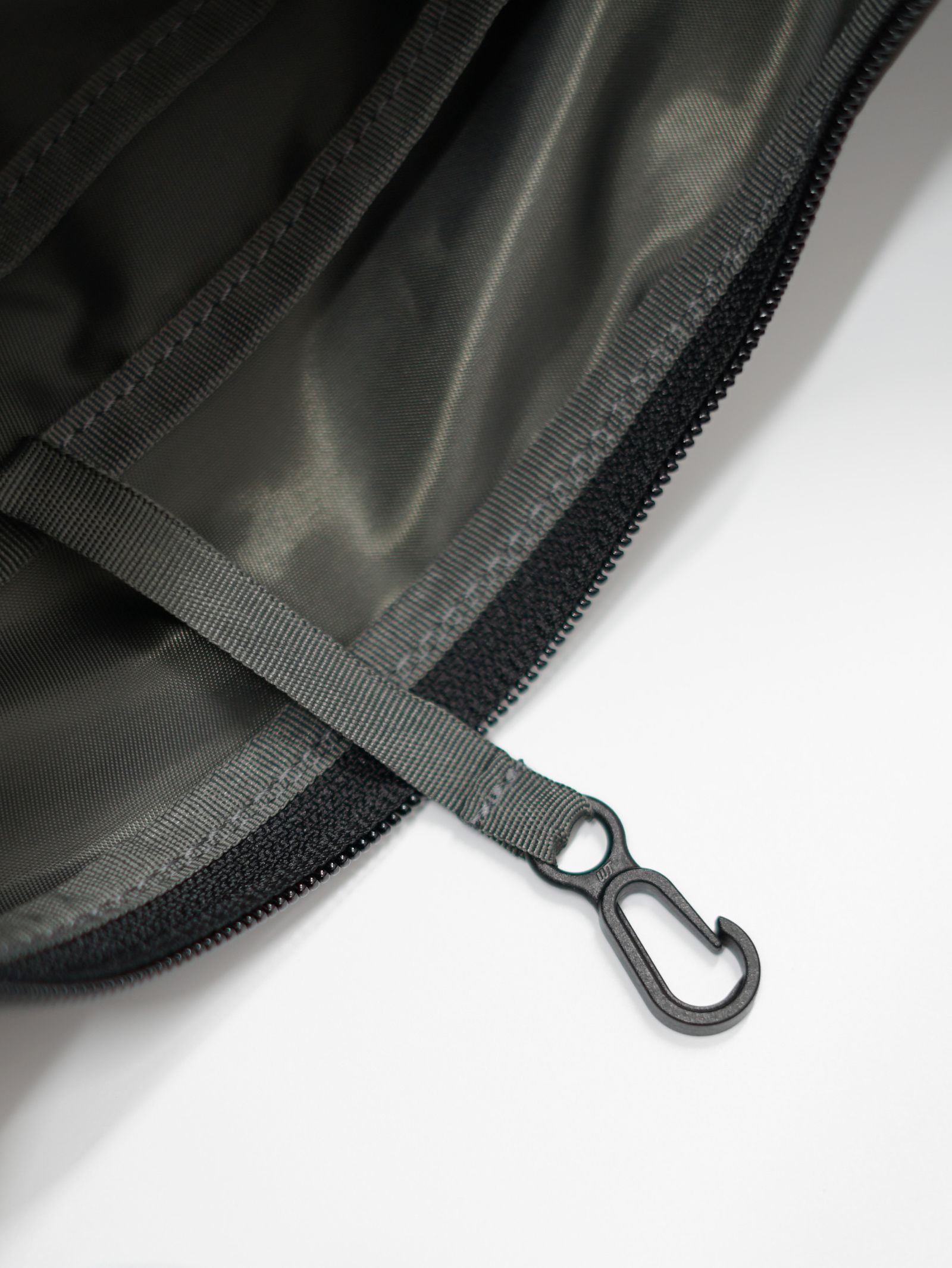 TEXTURED TWILL 2 WAY SHOULDER TOTE / エフシーイー テクスチャード ツイル 2ウェイ ショルダー トート（CHARCOAL）