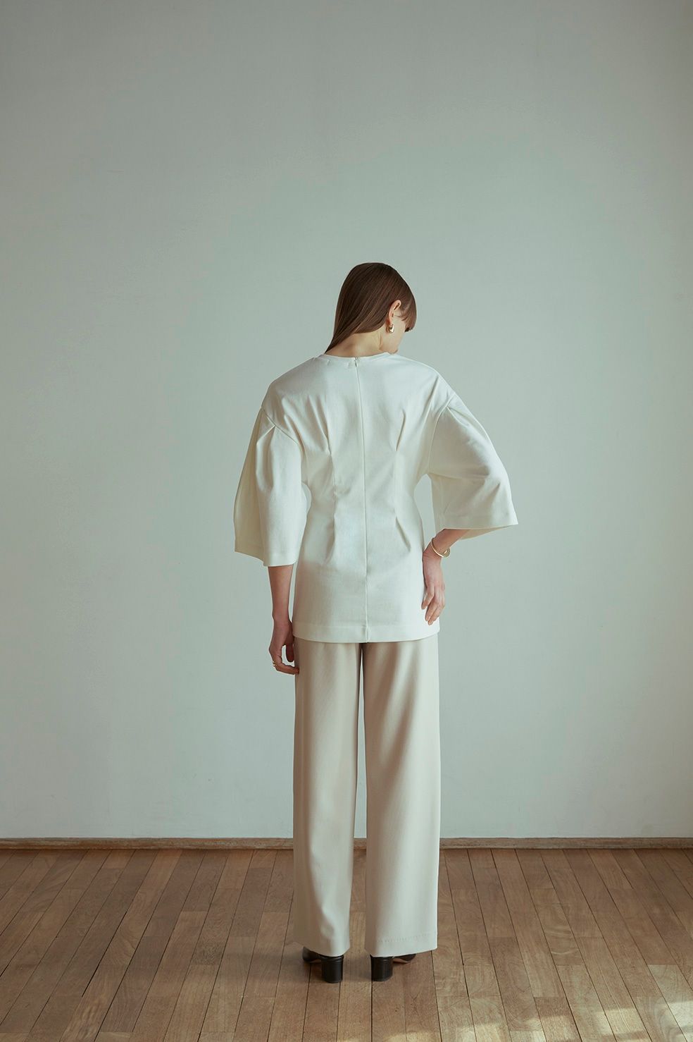 CLANE アイボリーサイズ1 CLANE - BIG SLEEVE WAIST SHAPE TOPS - WHITE | ADDICT WEB SHOP