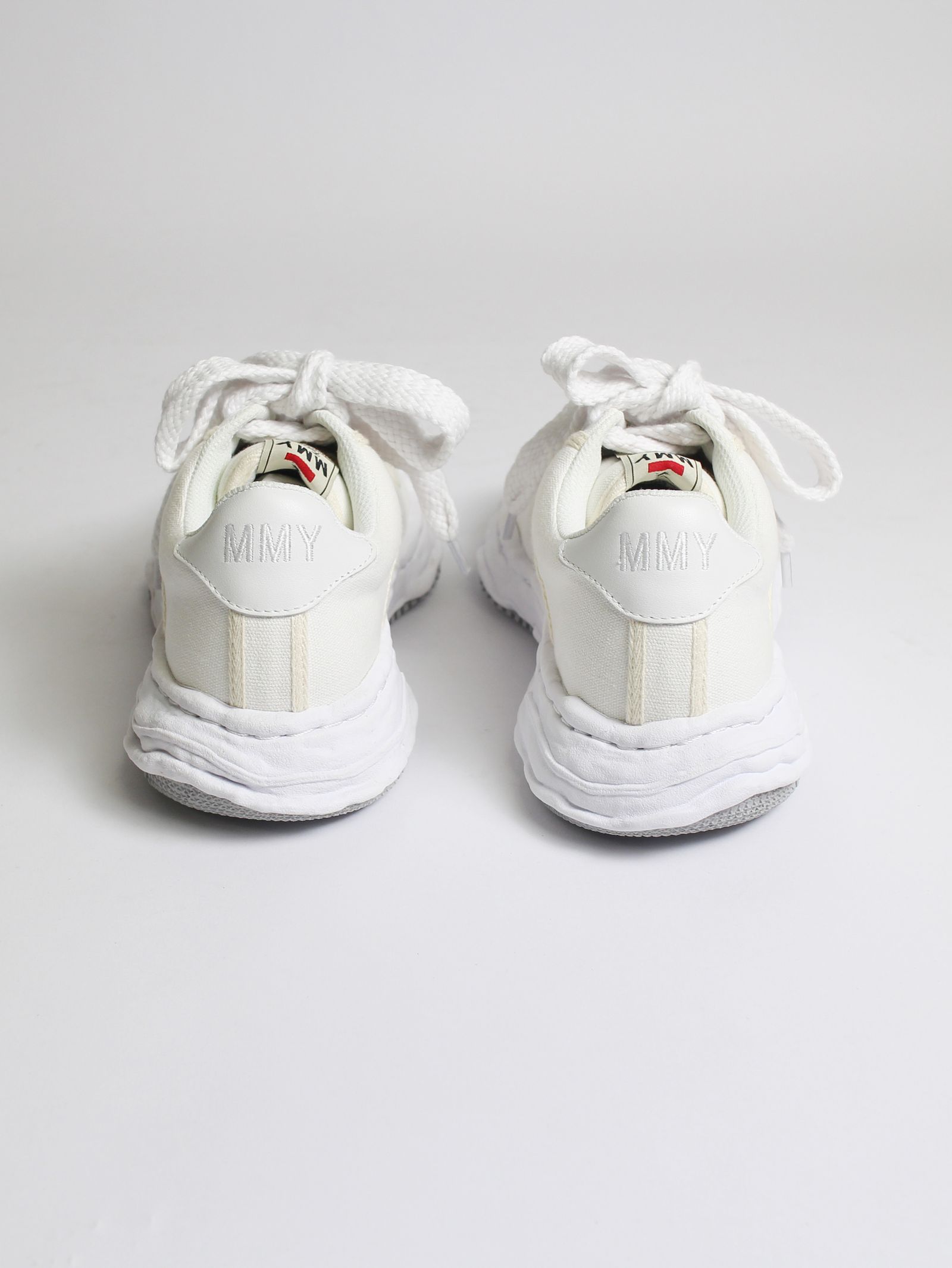 "WAYNE" OG Sole Canvas Low-top Sneaker   A07FW704 - WHITE