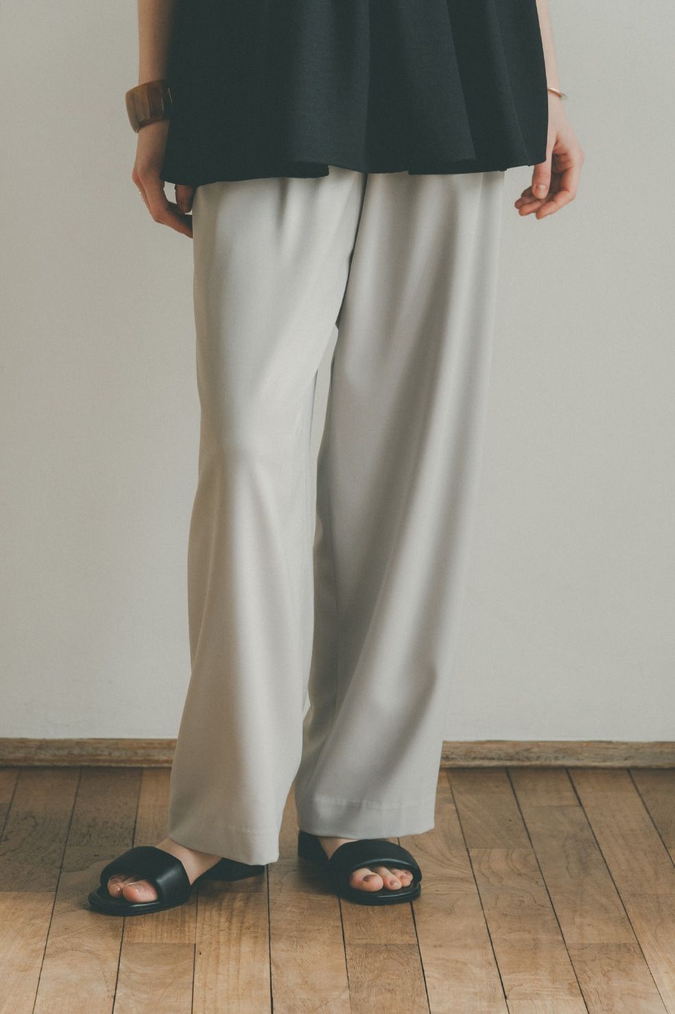 CLANE - 【22SS 2nd】 ベーシックタックパンツ - BASIC TUCK PANTS