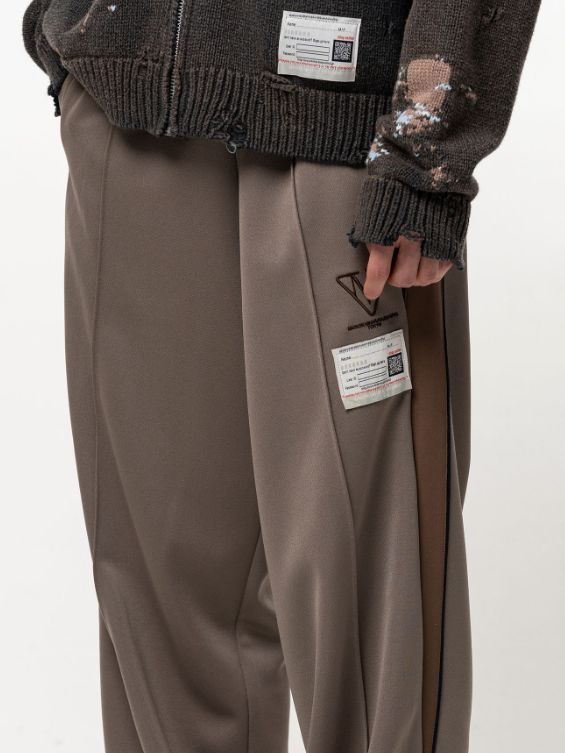 フォールデッド トラックパンツ - Folded Track Pants （BEIGE)
