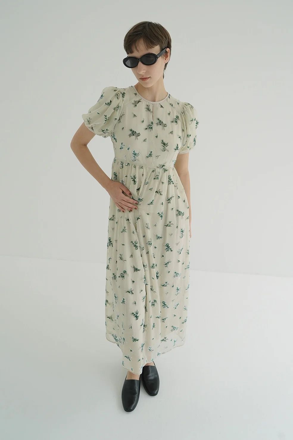 オパールプリント ワンピース -   FLOWER OPAL PUFF ONEPIECE IVORY