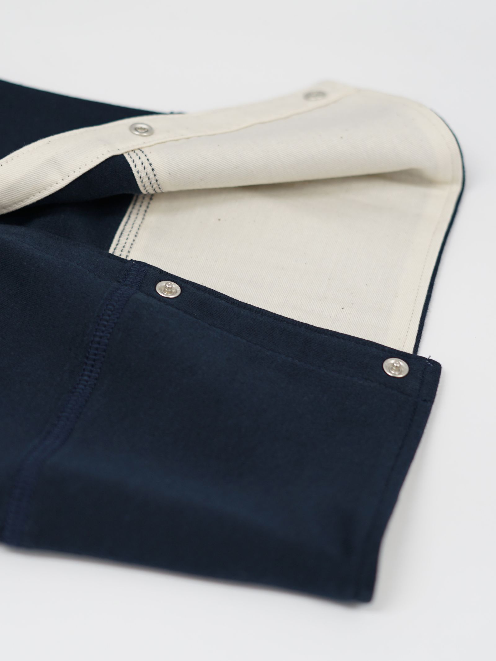 ボートネックカフスロンTee  (NAVY）