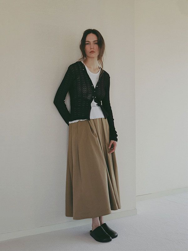 タックボリュームミディスカート （BEIGE)