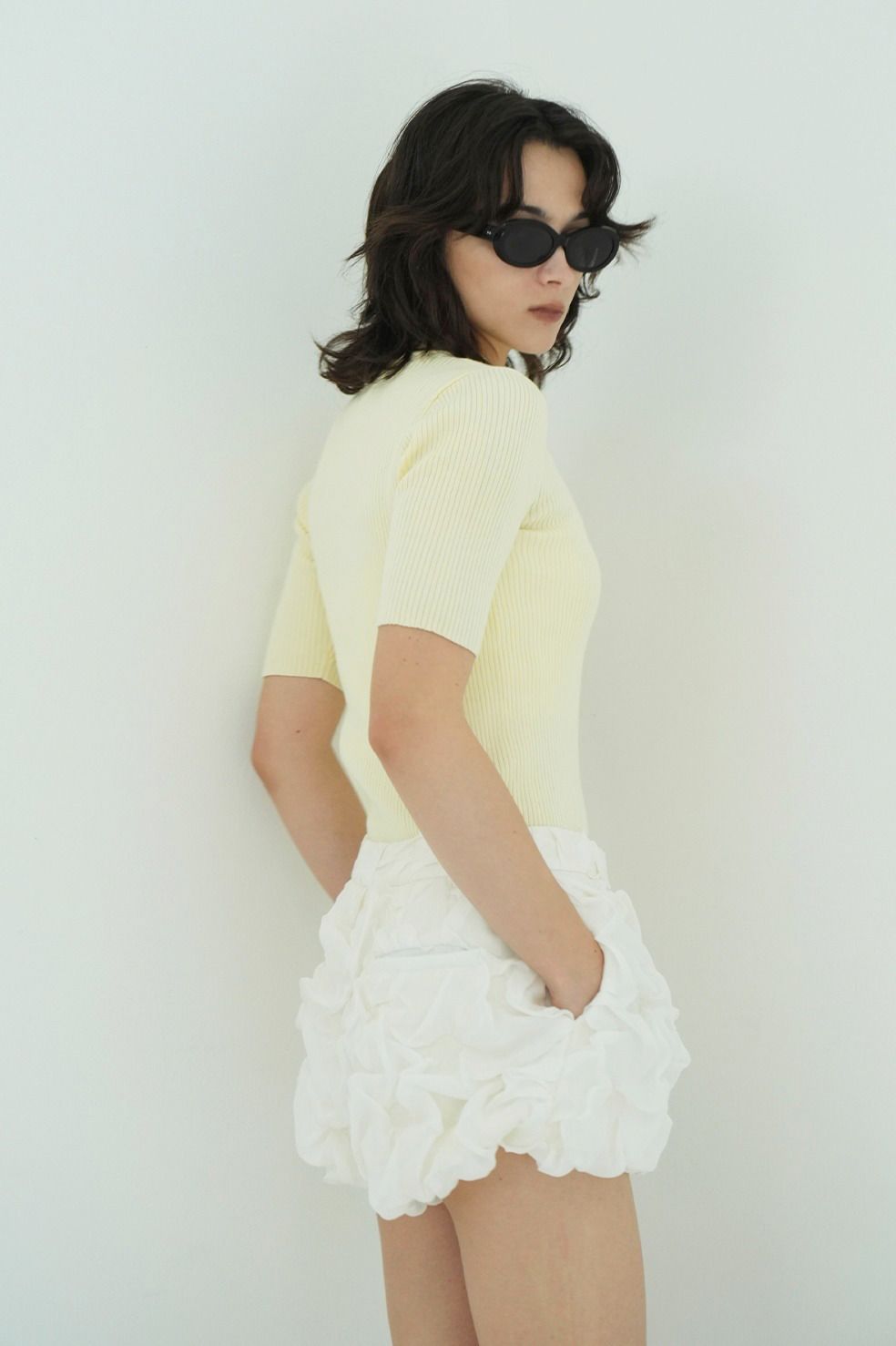 ハイネック 半袖リブニットトップス - H/N HALF SLEEVE RIB KNIT TOPS (YELLOW）