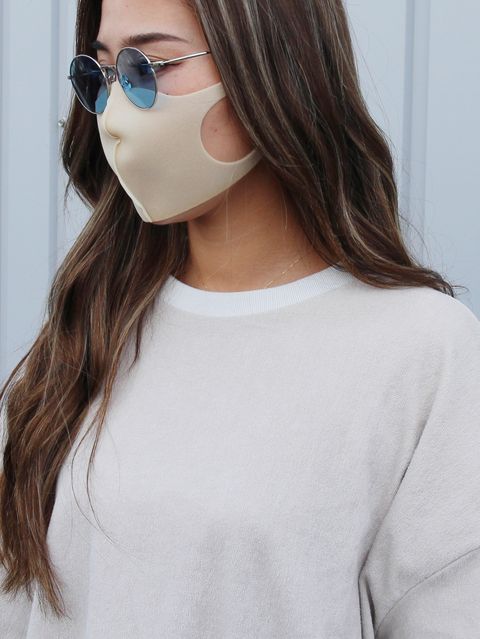 お洒落だけど快適、THING FABRICSのセットアップスタイル