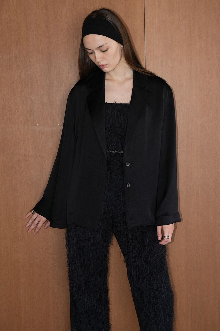 CLANE - TAILORED SATIN SHIRT - BLACK - サテン テーラードシャツ 