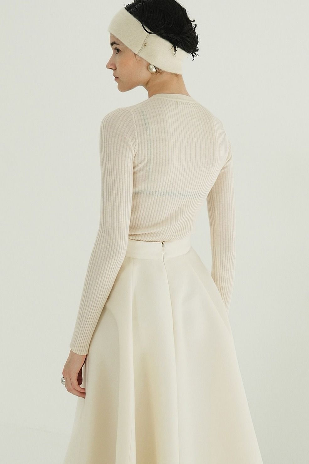 シアーリブニットカットソー | SHEER RIB KNIT TOPS （IVORY)