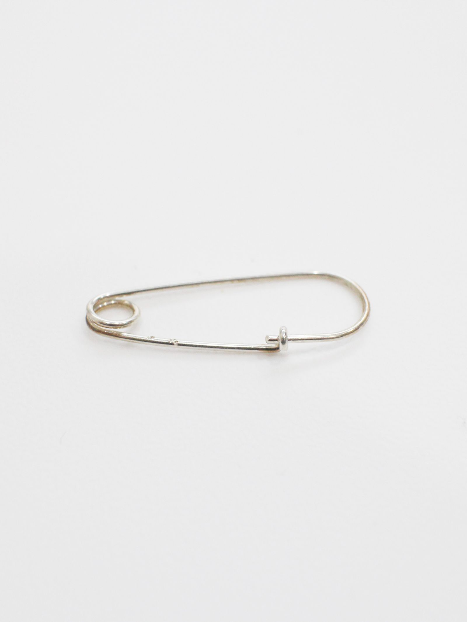 【両耳用】 イヤリング セーフティ ピン ファイン ピアス  - earrings safety pin fine - M4519
