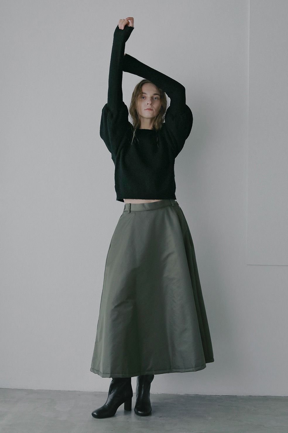 ニットプルオーバー - PUFFY SLEEVE KNIT (BLACK)