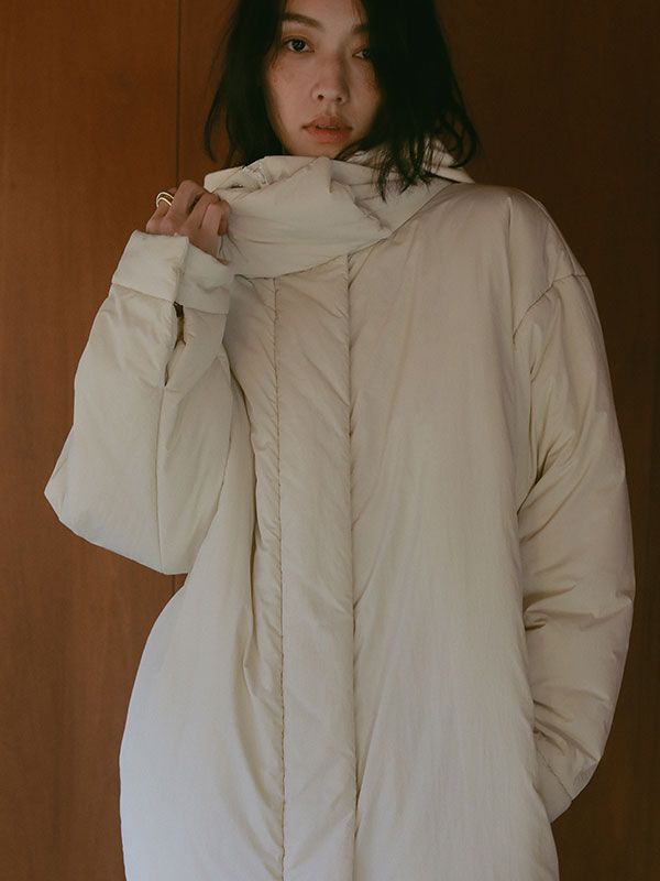 スタンドネックパディングコート - OFF WHITE