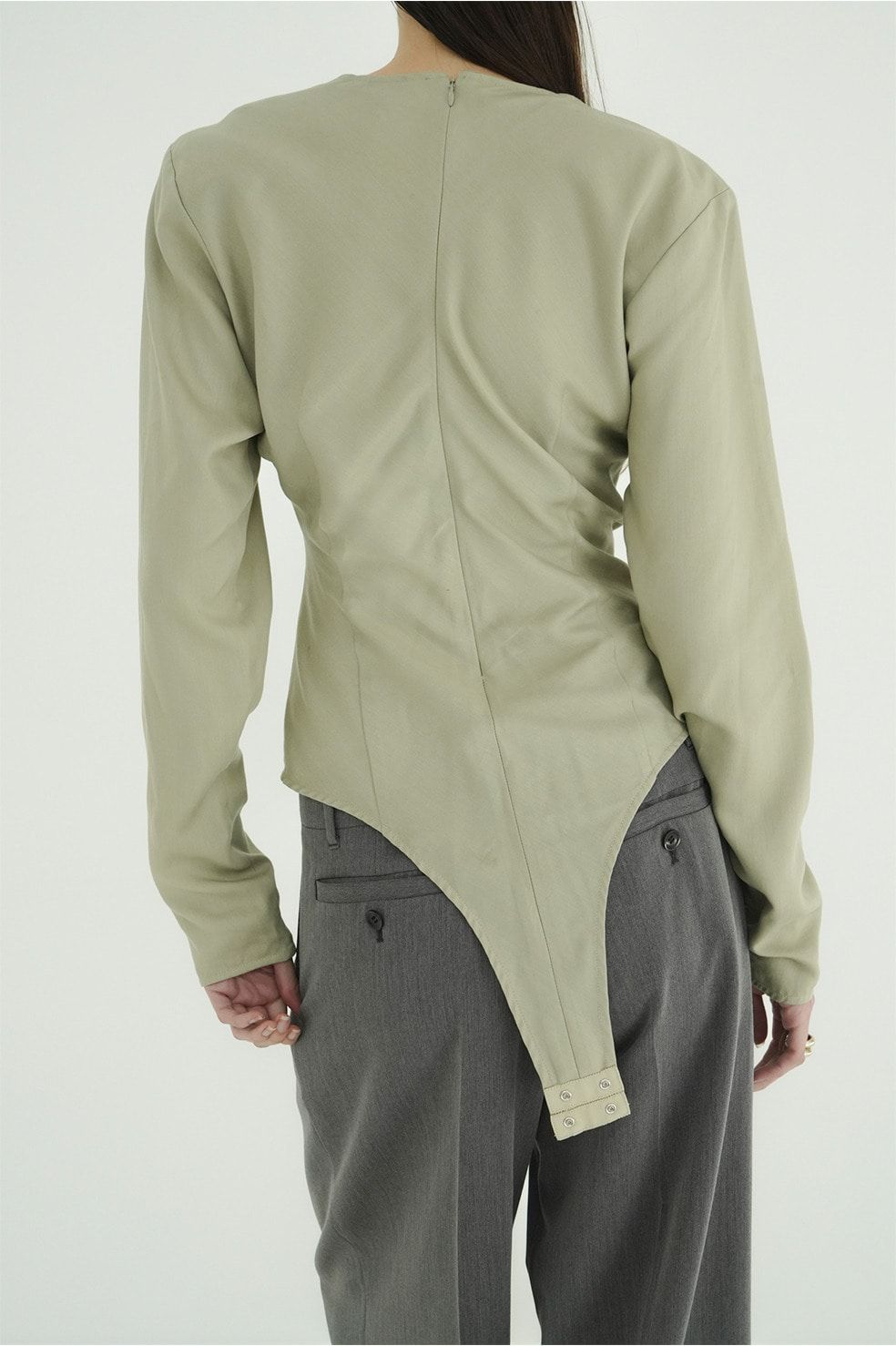 ブイネックボディスーツ - V NECK POWER SHOULDER BODYSUIT(MOSS GREEN)