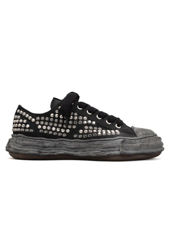 オリジナルソール スタッズスニーカー "PETERSON23"  STUDDED Canvas Low-top Sneaker - A13FW715 - BLACK × BLACK