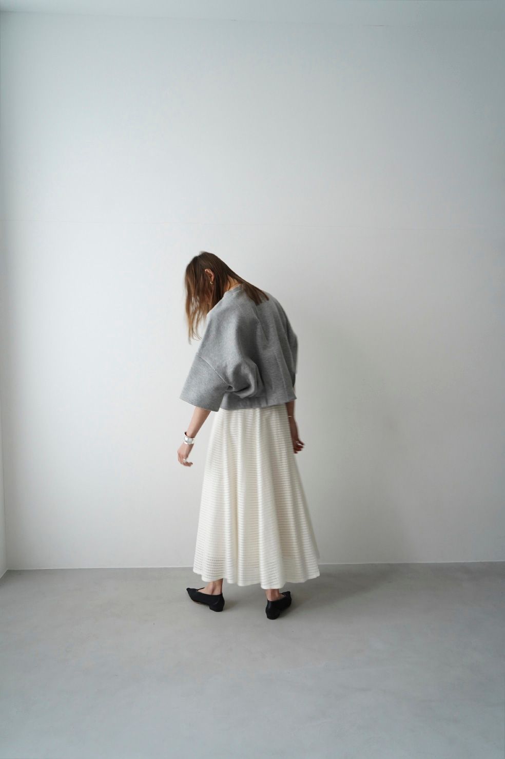 タックヘム コンパクト トップス - TUCK HEM COMPACT TOPS - GREY