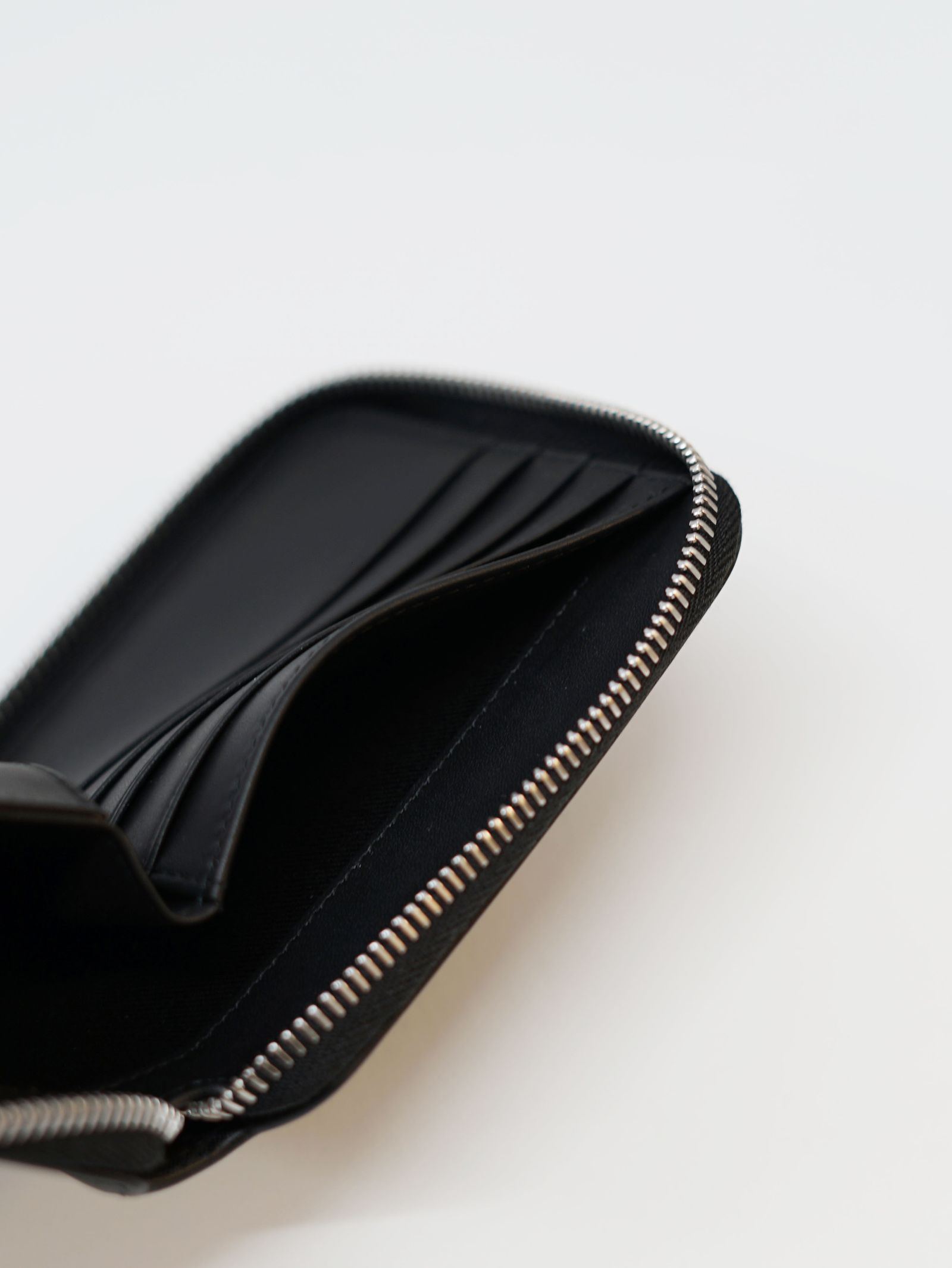 PARIS ラウンドジップウォレット