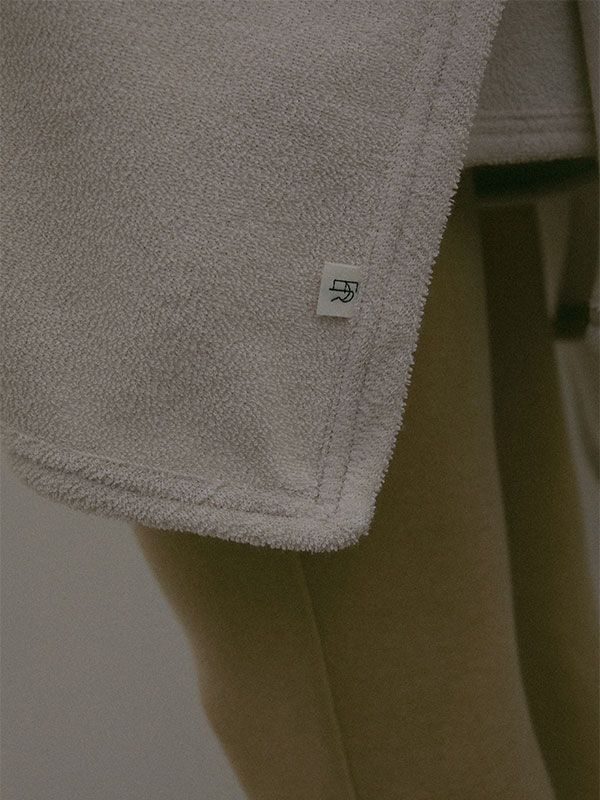 フェードパイルフードポンチョ (GREIGE)