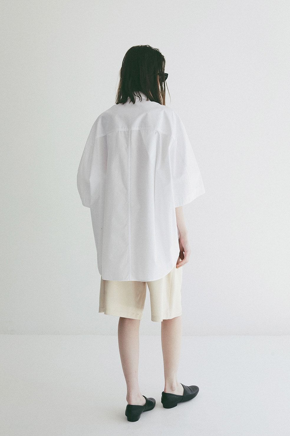 ハーフスリーブヒュージーシャツ - HALF SLEEVE HUGE SHIRTS (WHITE)