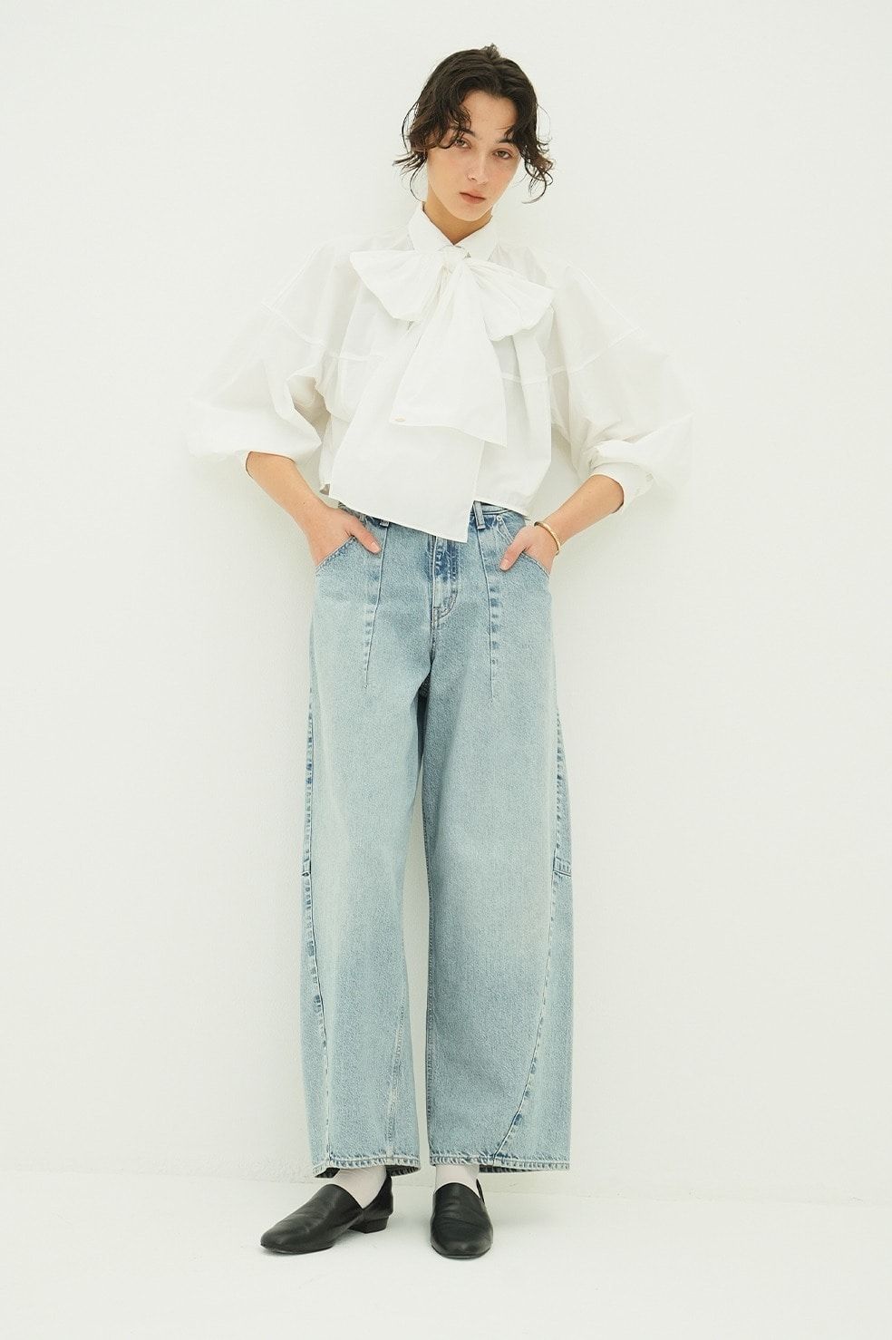コクーン バルキー デニムパンツ -  COCOON BULKY DENIM PANTS (BLUE)