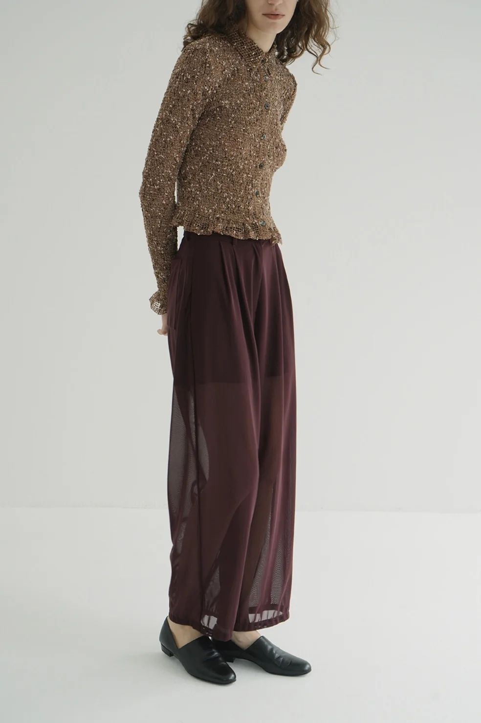 シアータックパンツ - SHEER TUCK PANTS BORDEAUX