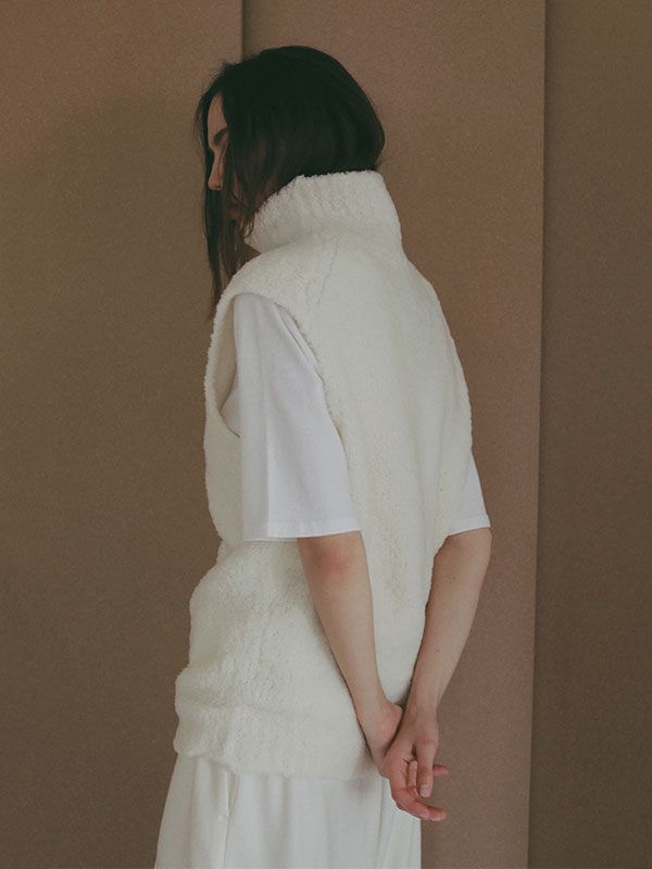 モールヤーンハイネックニットベスト （WHITE)