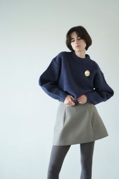 ブローチ セット ソフトスラブ ニットトップス - BROOCH SET SOFT SLUB KNIT TOPS - NAVY