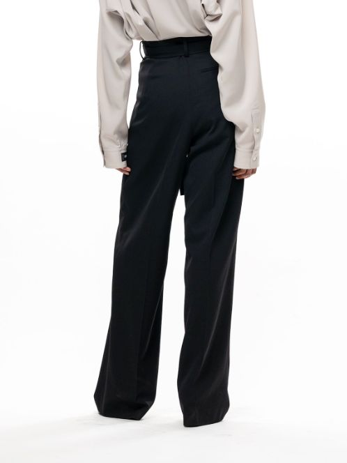 【レディース】 ベルト付きスラックス - BELTED TROUSERS (BLACK)