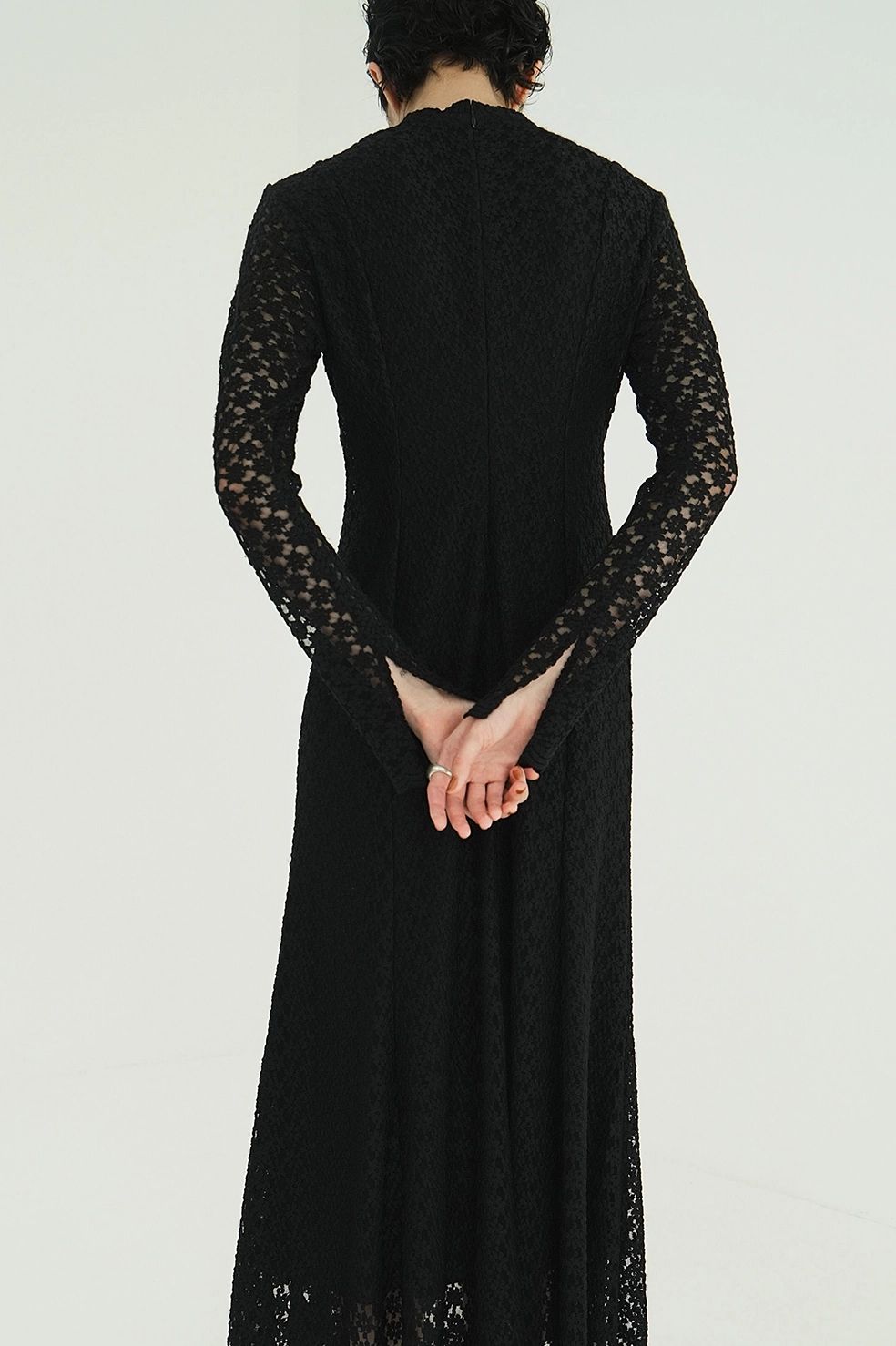 フラワーレースワンピース - 3D FLOWER LACE SLASH NECK ONEPIECE (BLACK)