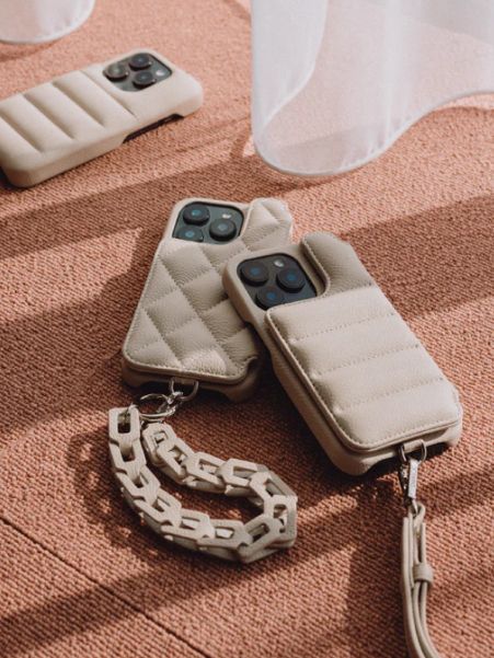 アイフォンケース ハンドストラップ レクタングル｜Hand STRAP Rectangle (ベージュ)