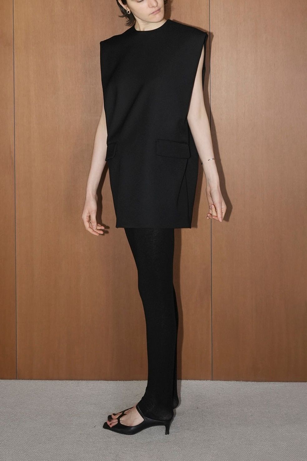 ノースリーブ ロングトップス - SLEEVELESS LONG COCOON TOPS BLACK