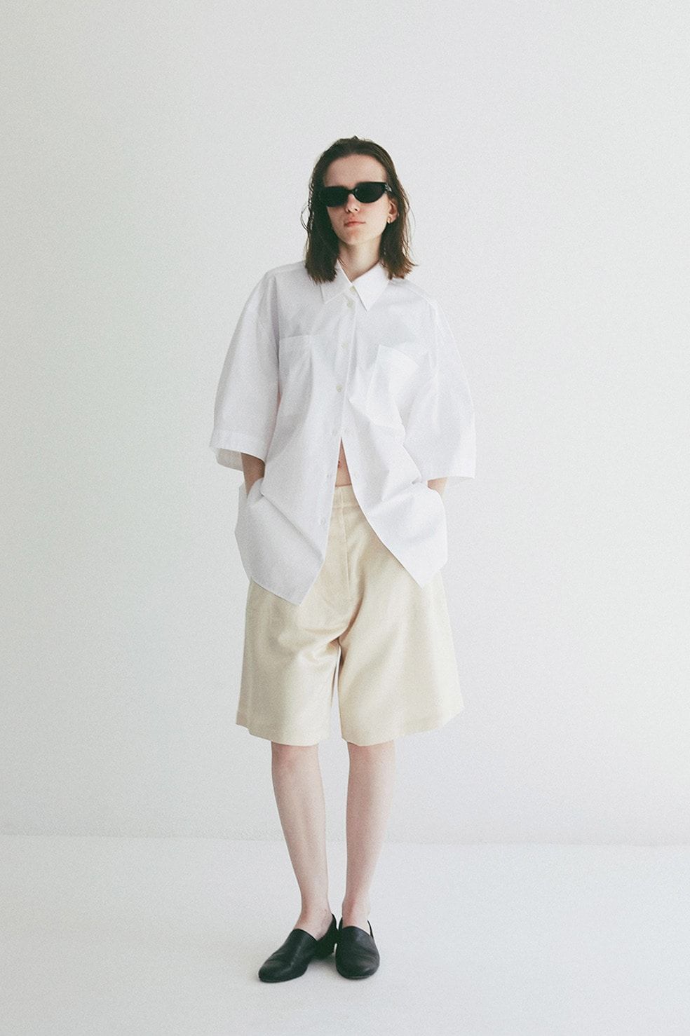 ハーフスリーブヒュージーシャツ - HALF SLEEVE HUGE SHIRTS (WHITE)