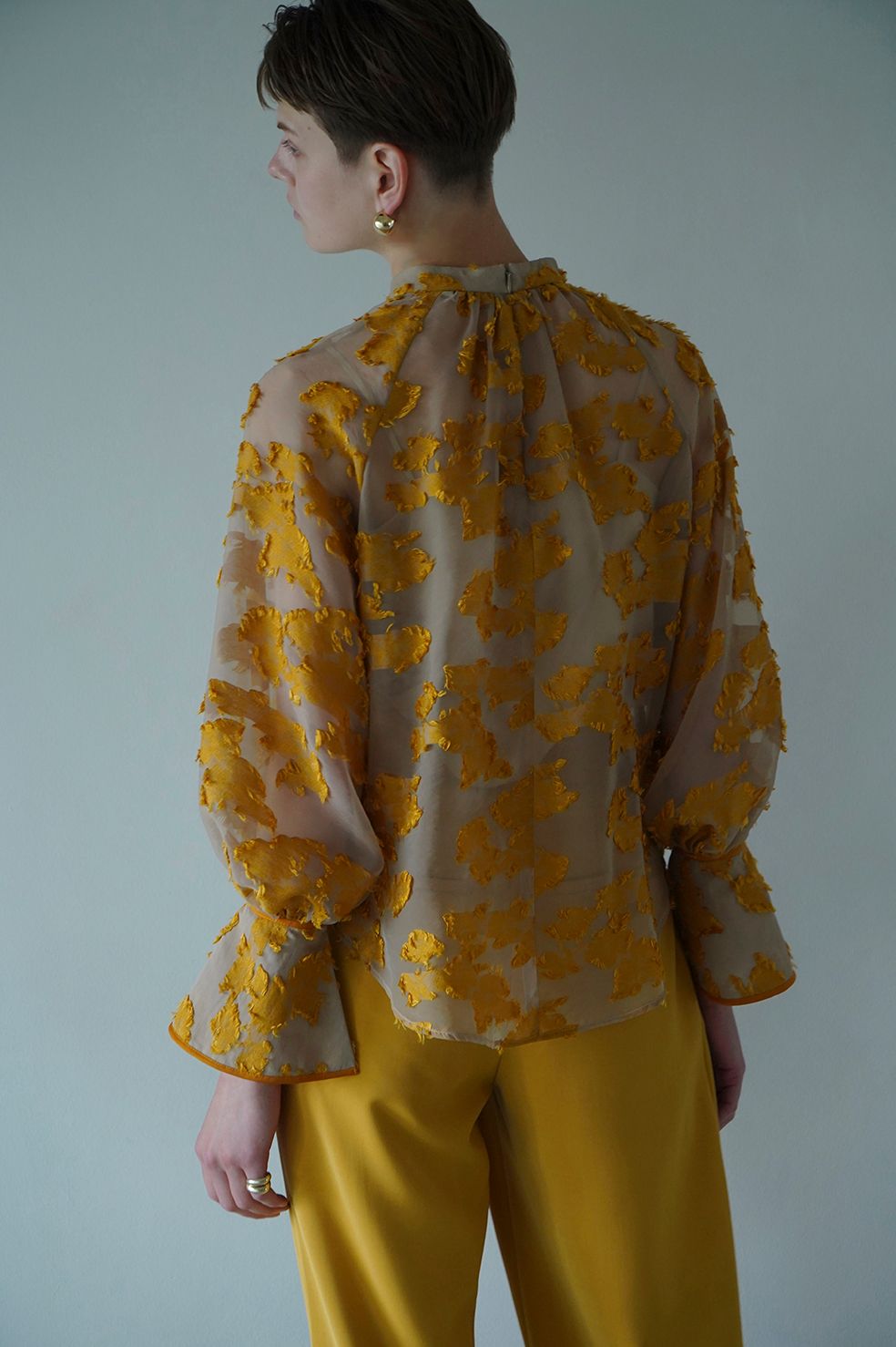 CLANE FLOWER JACQUARD TOPS YELLOW | eclipseseal.com