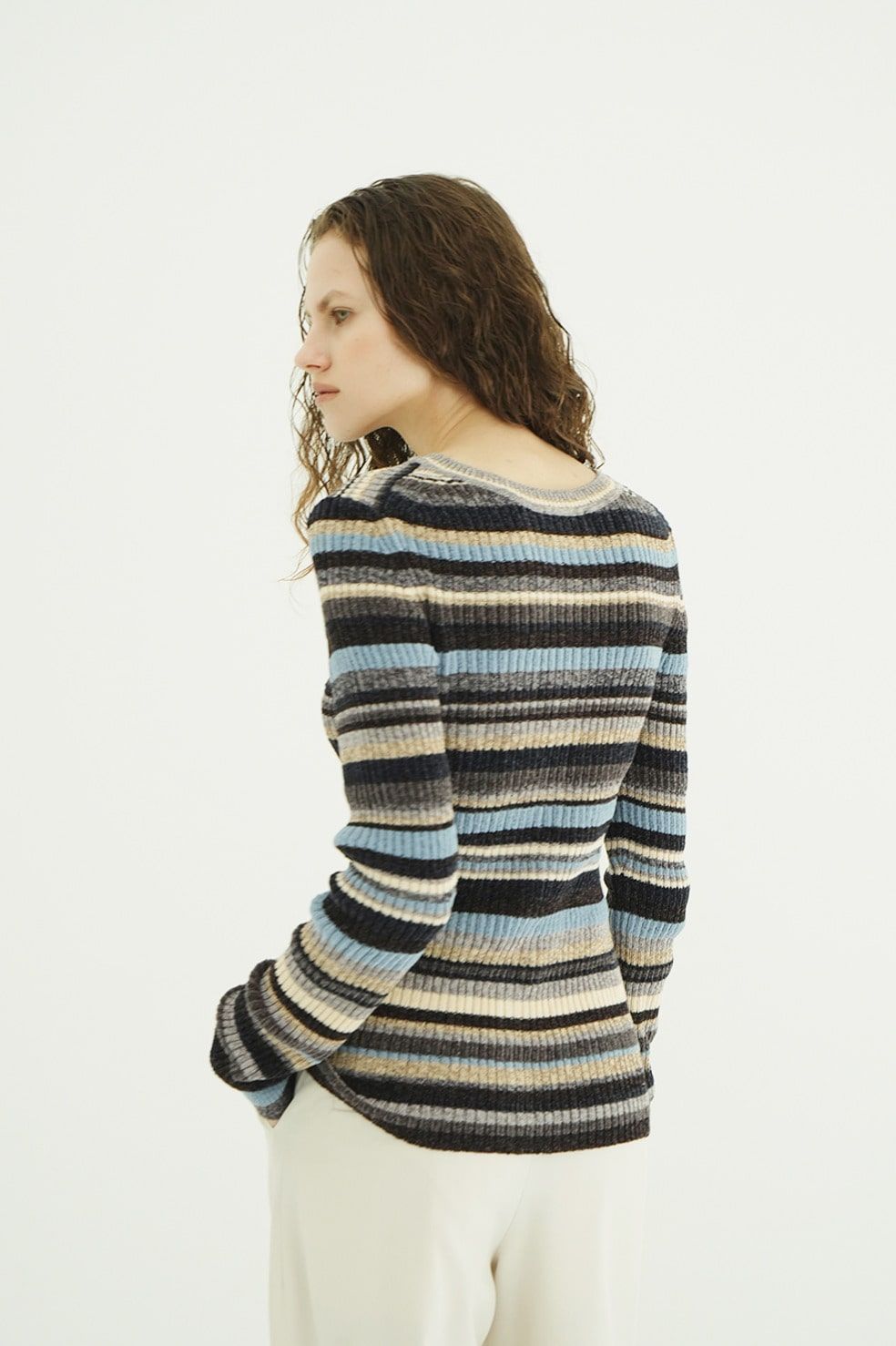 マルチボーダーニットカーディガン - MULTI BORDER BUTTON DETAIL KNIT CARDIGAN (SAX)