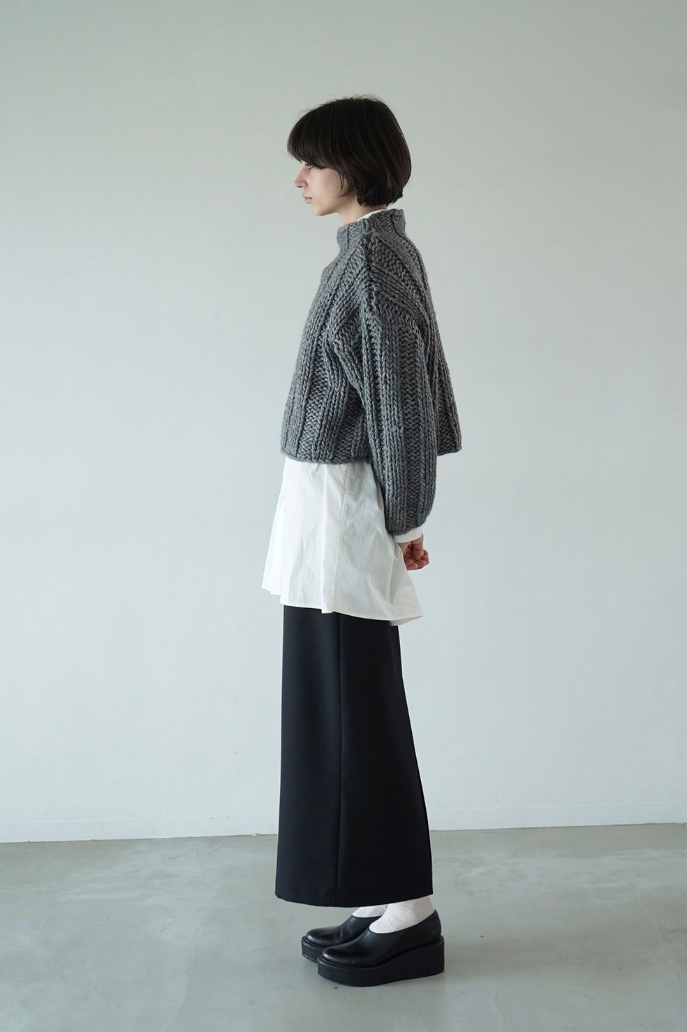バルキー リブ ハンドニット トップス - BULKY RIB HAND KNIT TOPS - GRAY