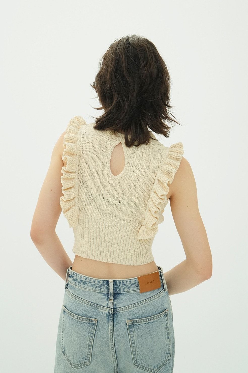 フリル スリーブ ニットトップス - FRILL SLEEVE KNIT TOPS (IVORY)