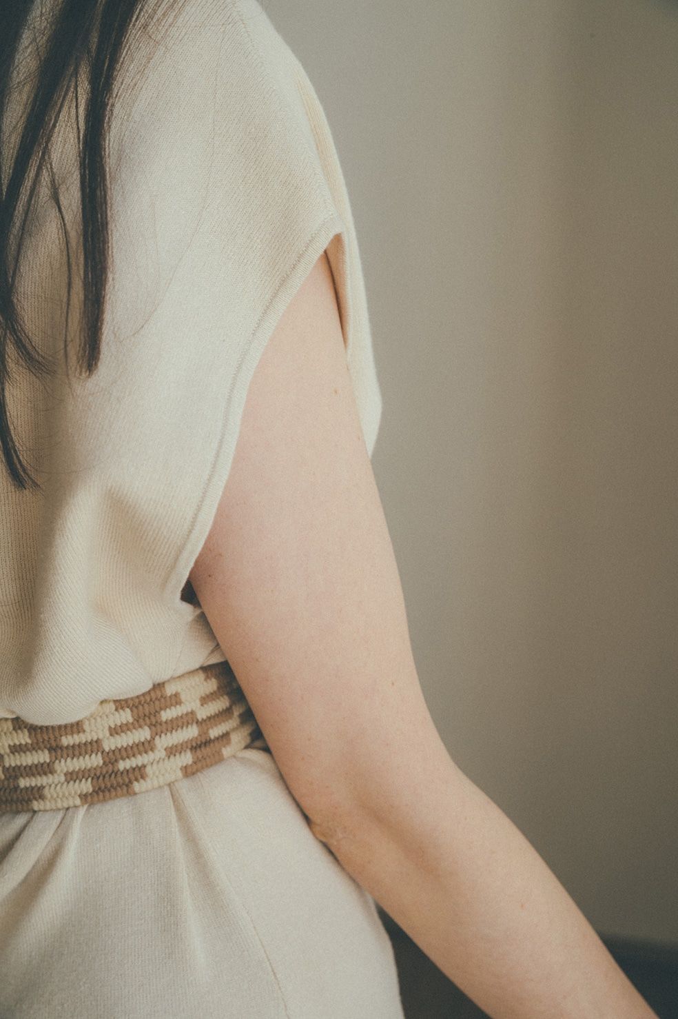 ワンショルダーリーズトップストップス  -  ONE SHOULDER LOOSE KINIT TOPS - IVORY