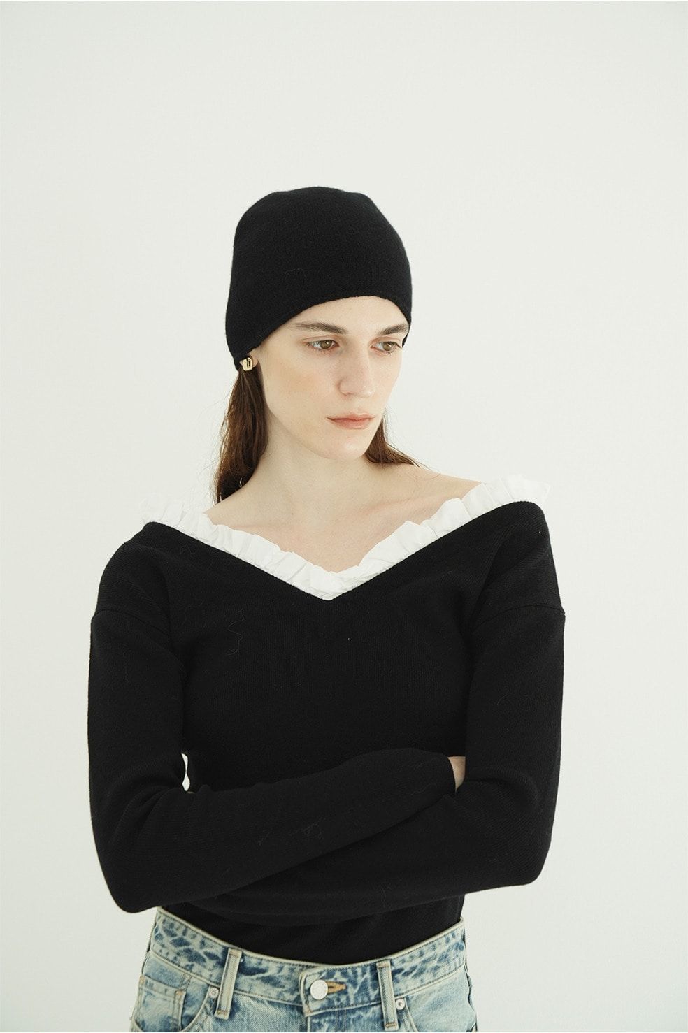 ツーウェイ フリルニットトップス - 2WAY FRILL V NECK KNIT TOPS (BLACK)