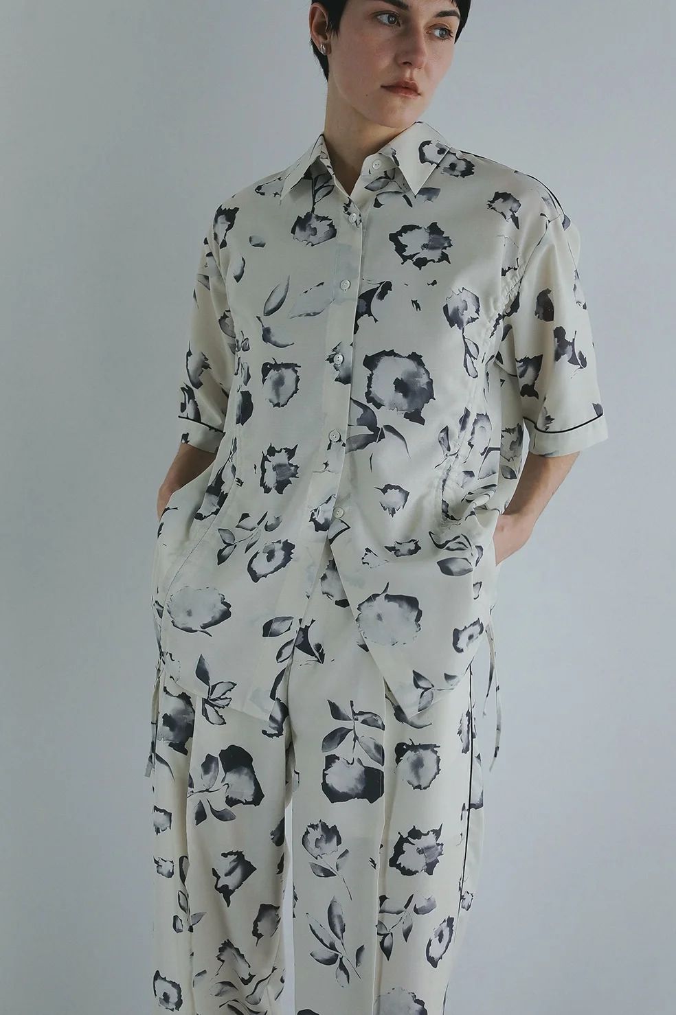 マノフ / MANOF フラワーシャツ - BLURRED FLOWER SHIRTS - WHITE MANOF - フラワーシャツ - BLURRED FLOWER SHIRTS - WHITE