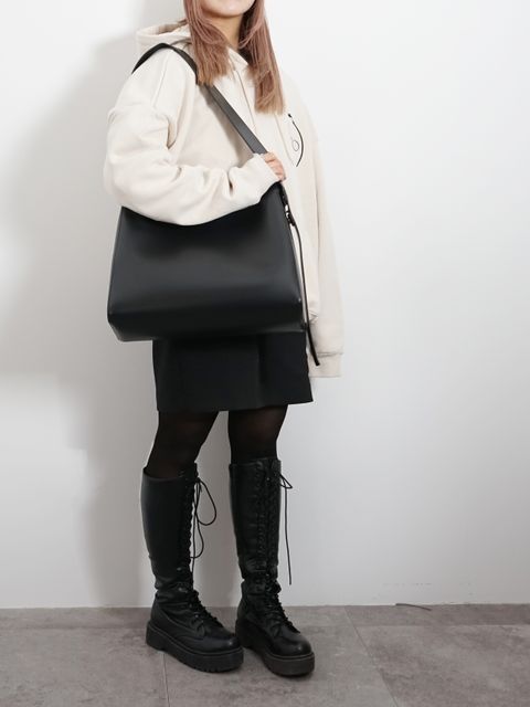 ユニセックスで楽しめるNILに新作コーデ