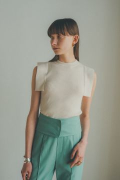 スクエアスリーブニットトップス -  SQUARE SLEEVE KNIT TOPS IVORY