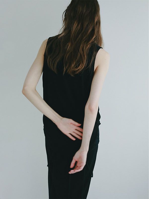 ヘンリーネックエアリータンクトップ  BLACK