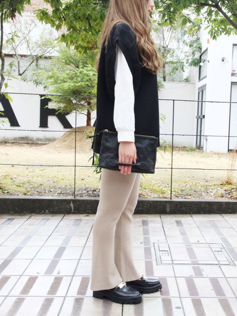 落ち着いた大人っぽいCLANEのコーディネート