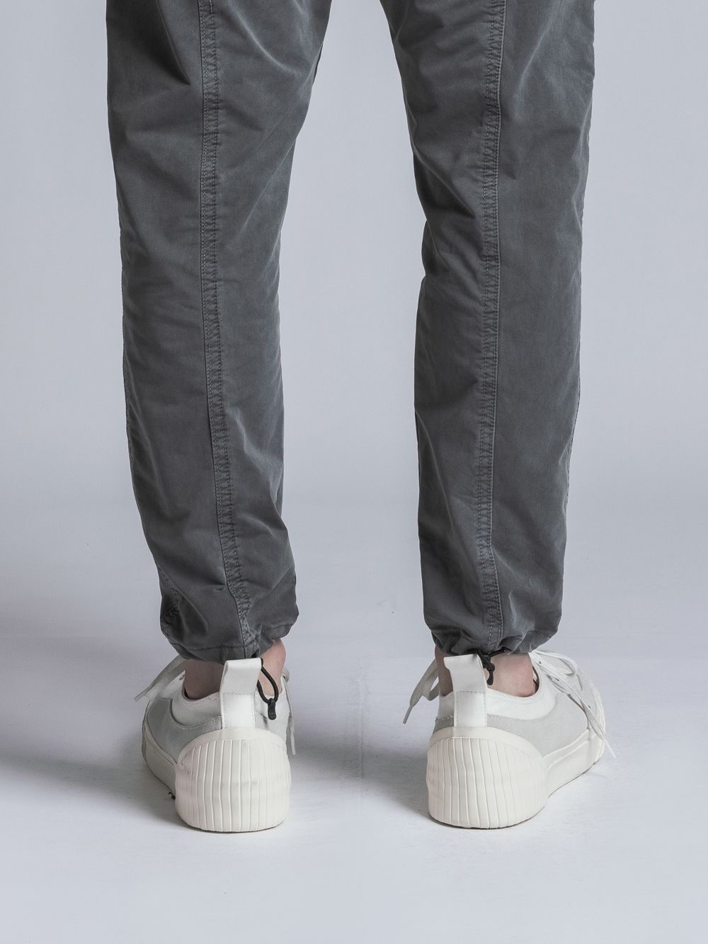 ローカットスニーカー  -  B/WHITE