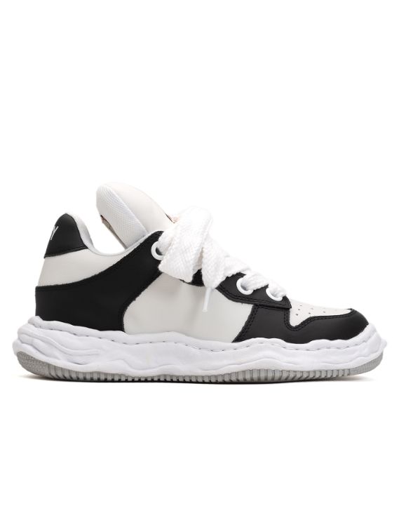 "ウェインパッファー"オリジナルソールレザーローカットスニーカー - ブラック - "WAYNE PUFFER" OG Sole Leather Low-top Sneaker