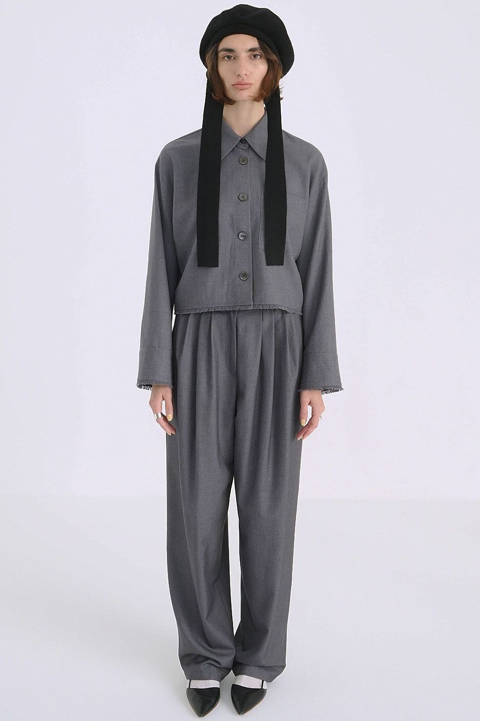 ベルトデザイン テーパードパンツ - WIDE BELT TUCK PANTS - BLACK