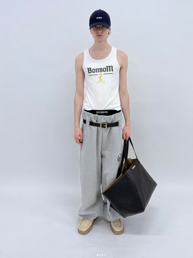 ”B”バックルベルト  -  BLACK × ANTIQUE GOLD