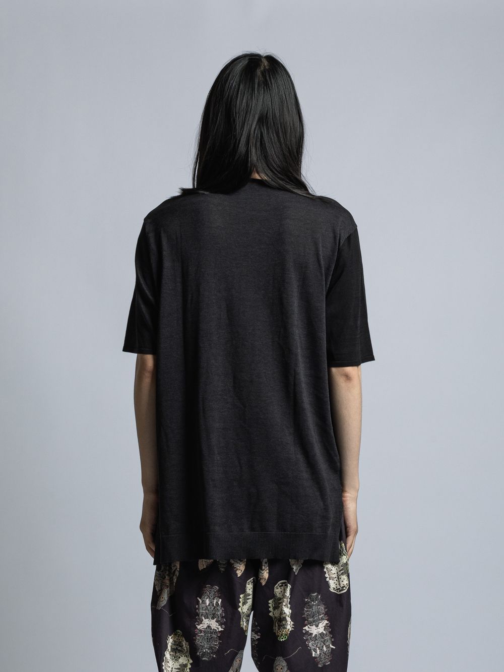 シルク / リネン / コットン ハイゲー ジ半袖プルオーバーニット-BLACK/ CHARCOAL
