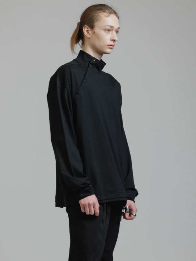 斜めヘンリーティーシャツ  - DIAGONAL HENRY NECK T-SHIRT BLACK